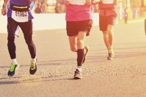 תמונה קבוצת רצים בתחרות